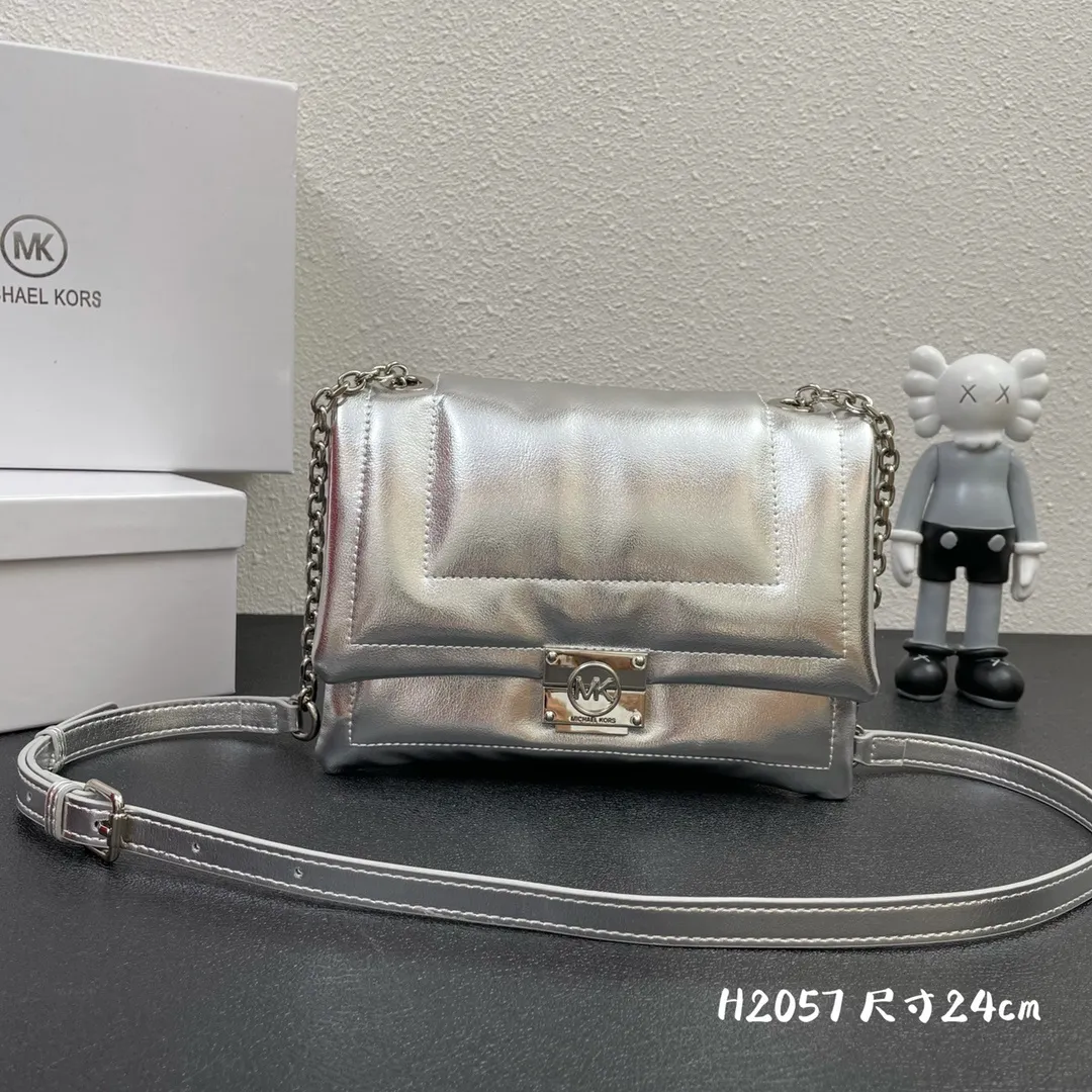 All categories Official website "Brand Women's Bags" Women's Bags 💙 MK replica MK, fine imitation MK bags, MK handbags, 2023 official latest version MK cowhide crossbody bag, bag factory, original material, size: 23-16-8CM